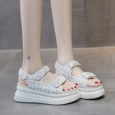 Női platformszandál