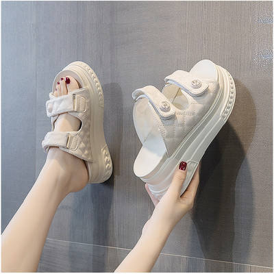 Női platformszandál