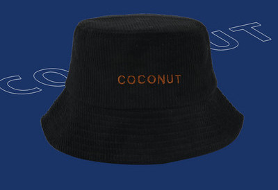 Jesenski ženski šešir sa natpisom