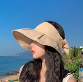 Ženska kapa za sunčanje sa šilterom i trakom