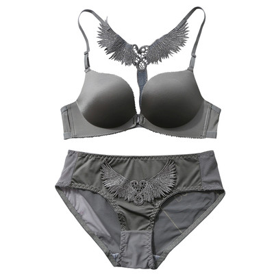 Új modell női szett kereszt pántokkal és csipkés bikinivel