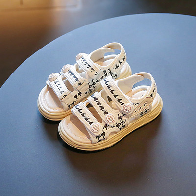 Сандали за момиче - с мека подметка и велкро закопчаване