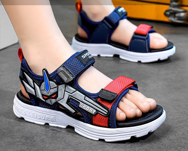 Gyerekszandál fiúknak applikációval és felirattal