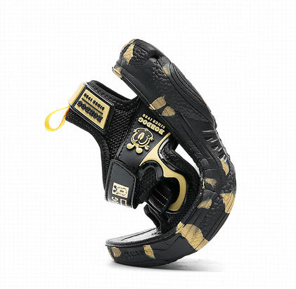 Szandál fiúknak felirattal