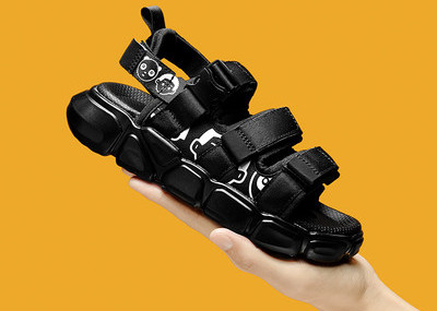 Gyerekszandál fiúknak foltokkal és kényelmes talppal