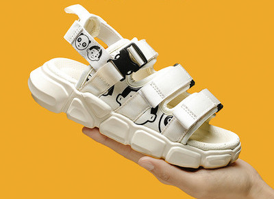 Gyerekszandál fiúknak foltokkal és kényelmes talppal