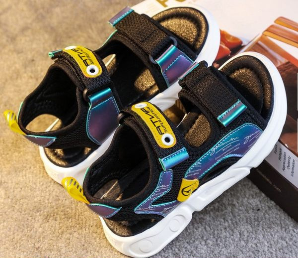 Világító gyerekszandál fiúknak