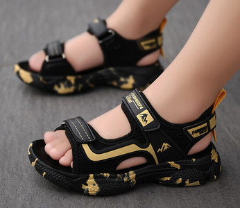 Fiú szandál tépőzárral