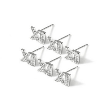 Kis elegáns fülbevaló különböző formájú ezüst színben