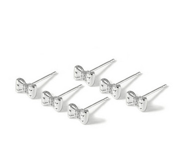 Kis elegáns fülbevaló különböző formájú ezüst színben