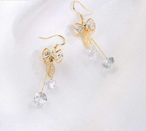 Γυναικεία σκουλαρίκια με διακοσμητική κορδέλα και κρύσταλλα