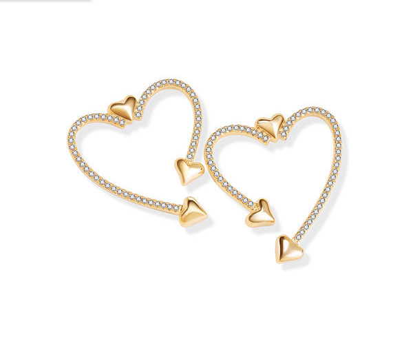 Elegáns női fülbevaló arany színű szív alakú