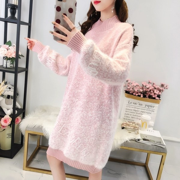 Terhes nők pulóver - zárt nyakkivágással