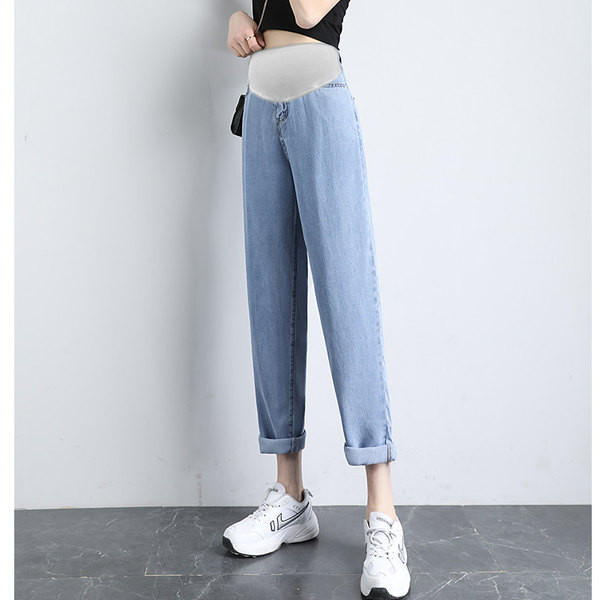 Zsebekkel ellátott női farmer új modellje terhes nők számára