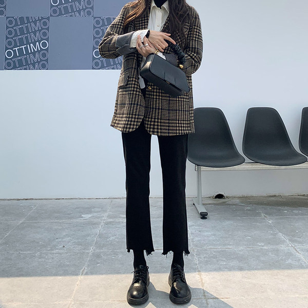 Női szakadt kismamafarmer