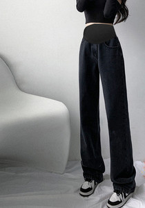 Φαρδύ καθημερινό μοντέλο τζιν για εγκύους