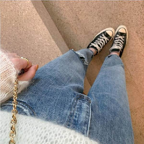 Модерни дамски дънки със скъсани мотиви за бременни