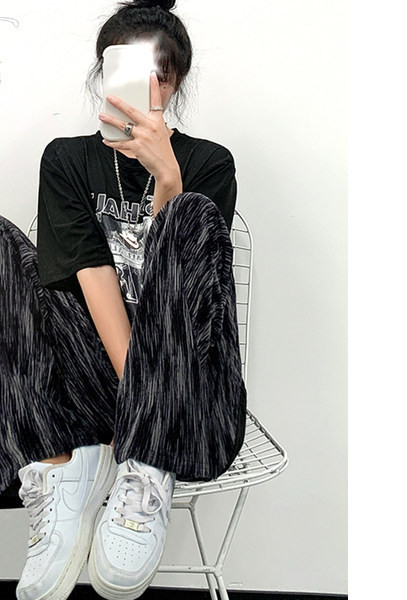 Traperice širokih nogavica za trudnice u crno-bijeloj boji