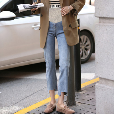 Ležerne ženske traperice s poderanim uzorkom za trudnice