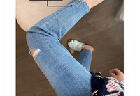 Új modell női farmer szakadt motívumokkal kismamáknak