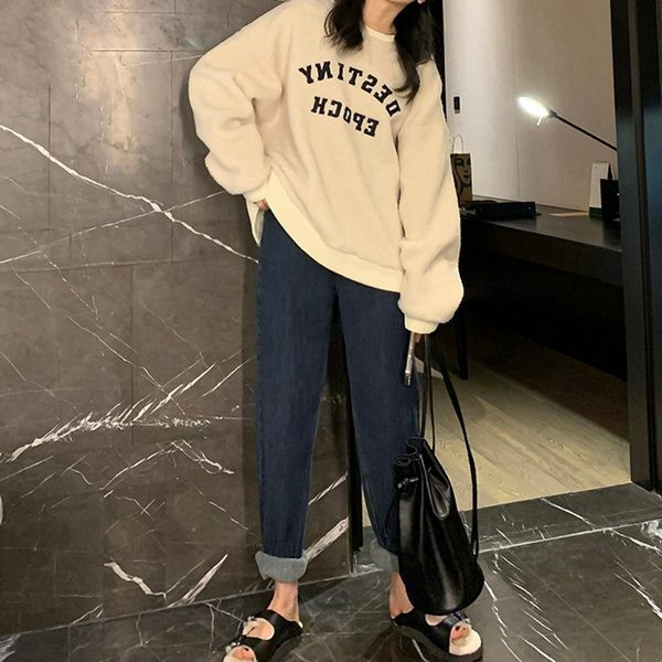 Széles szárú kismamafarmer zsebbel