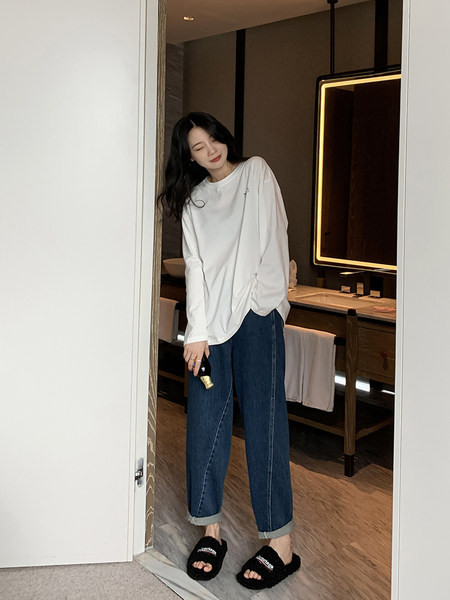 Kismamafarmer magas derékkal és zsebbel