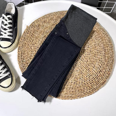 Női farmer terhes nőknek magas derékkal - egyenes modell