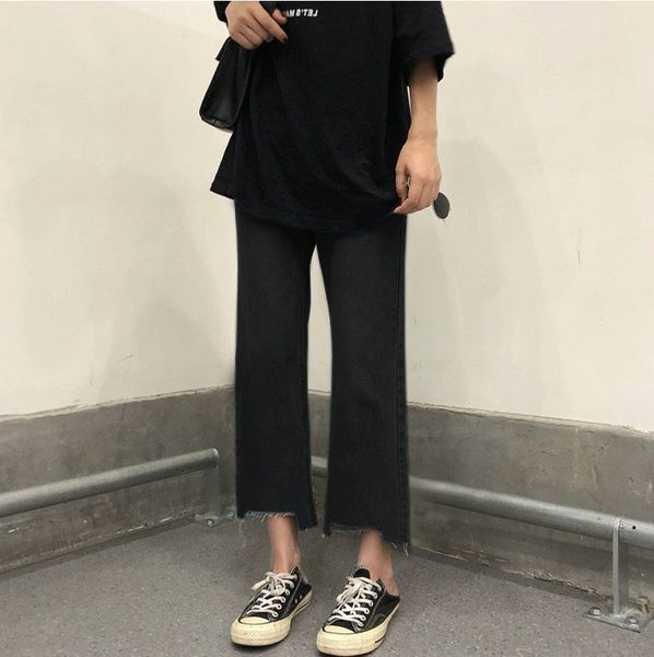 Дънки за бременни жени с висока талия - широк модел със скъсан ефект