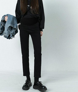 Μονόχρωμο ψηλόμεσο τζιν εγκυμοσύνης για γυναίκες