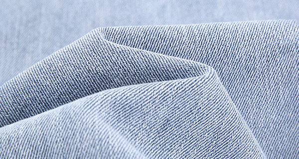 Ljetni model traperica za trudnice