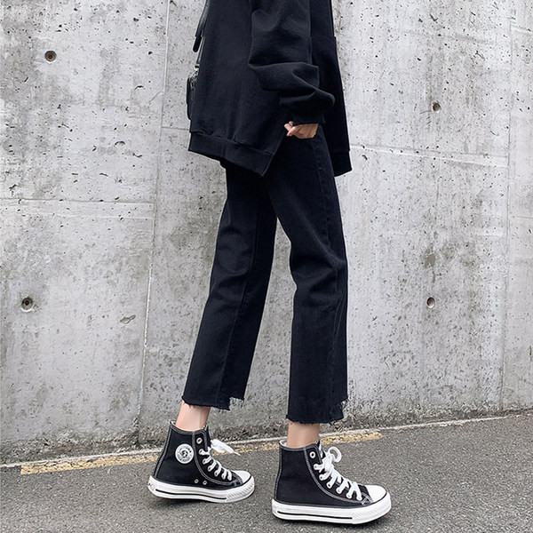 Kismamafarmer szakadt szárral