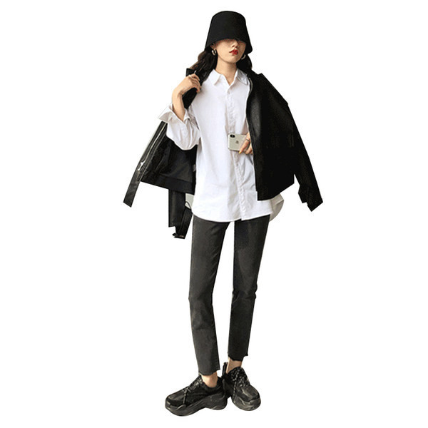 Νέο μοντέλο γυναικείου τζιν με σκισμένα στοιχεία για εγκύους