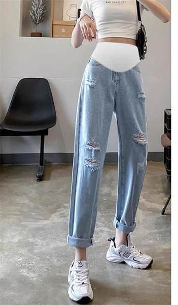 Νέο μοντέλο γυναικείου τζιν με σκισμένα στοιχεία για εγκύους