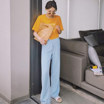 Φαρδύ μοντέλο τζιν για εγκύους καθαρό σχέδιο