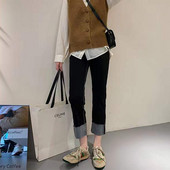 Ženske traperice za trudnice s poderanim elementima