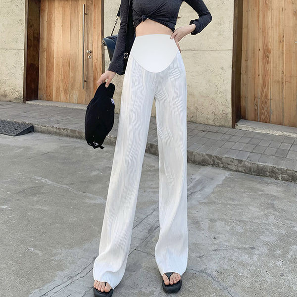 Könnyű anyagból készült nadrág kismamáknak