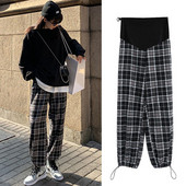 Alkalmi sportnadrág terhes nők számára