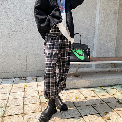 Alkalmi sportnadrág terhes nők számára