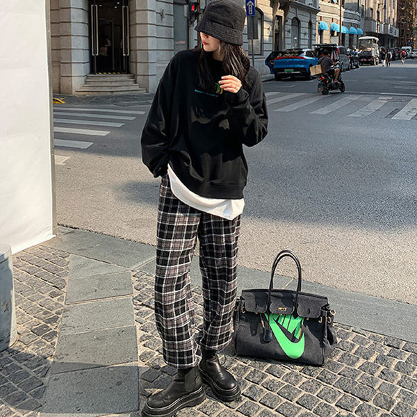 Alkalmi sportnadrág terhes nők számára