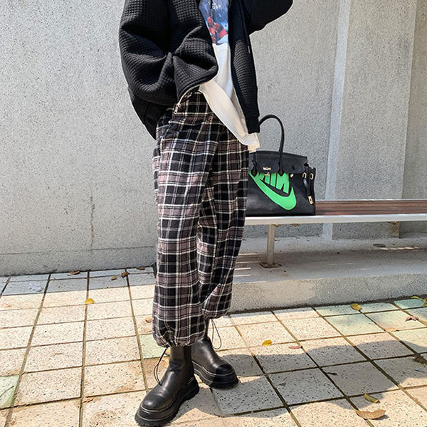 Alkalmi sportnadrág terhes nők számára