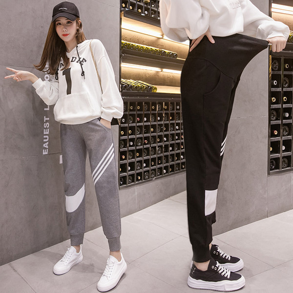 Hosszú nadrág terhes nők számára, magas derékú sportmintával