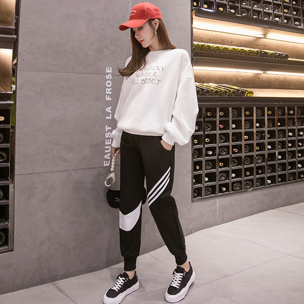 Hosszú nadrág terhes nők számára, magas derékú sportmintával