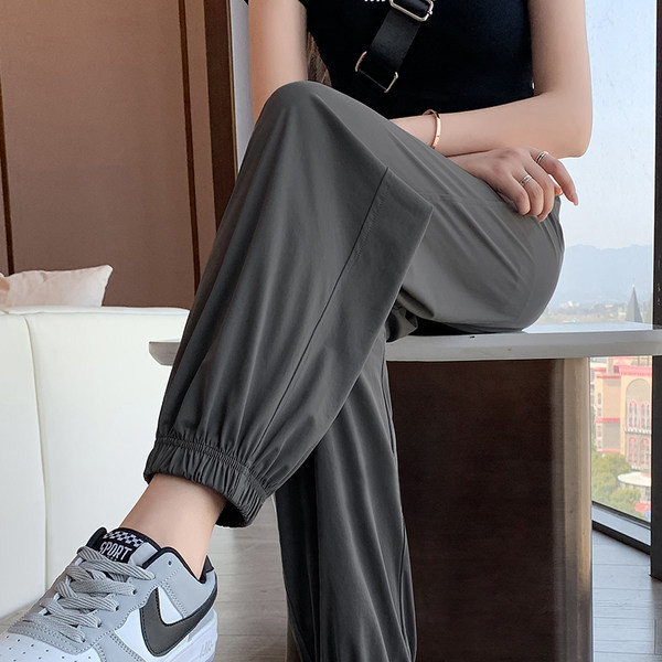 Дамски дълги панталони за бременни жени с висока талия - изчистен спортен модел