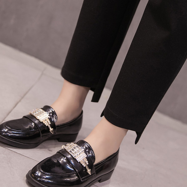 Stílusos, magas derekú kismamanadrág