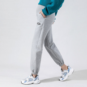Ежедневен спортен панталон с висока талия за бременни с джобове и емблема
