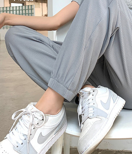 Zsebes sportnadrág terhes nők számára