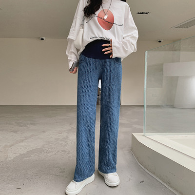 Alkalmi, magas derekú, kismamabarát farmernadrágot készít