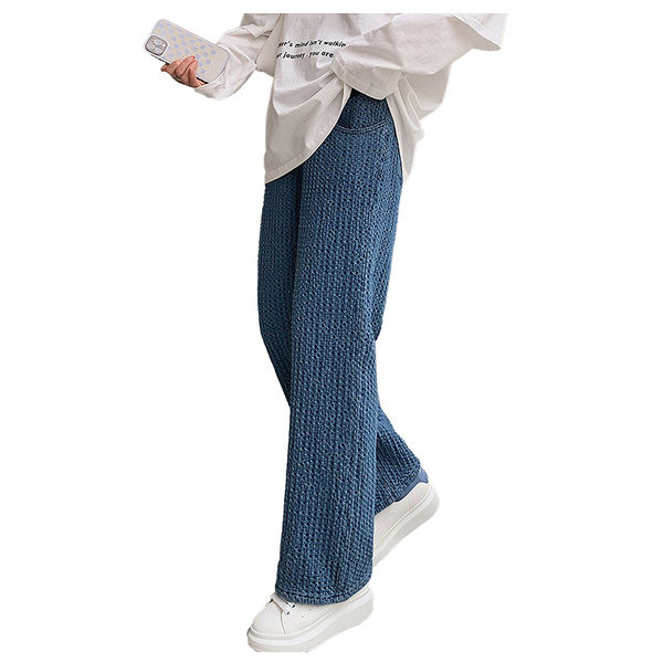 Alkalmi, magas derekú, kismamabarát farmernadrágot készít