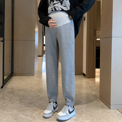 Sportnadrág terhes nők számára, különböző színekben