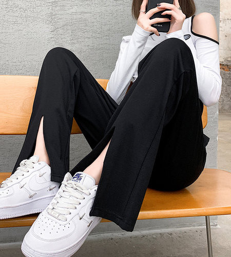 Moodsad kõrge vöökohaga säärte lõhikutega rasedapüksid